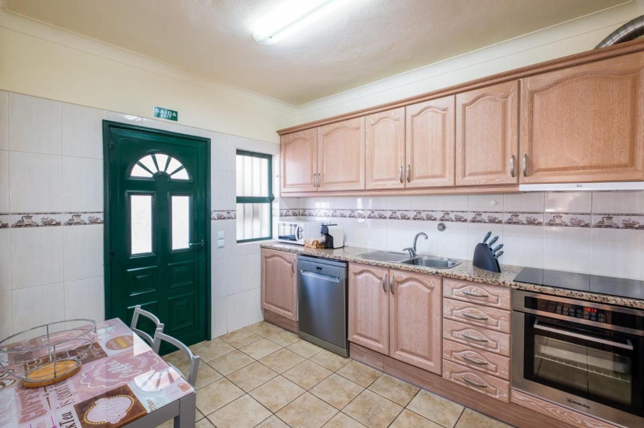 Villa Sequeira - Private Pool - Free Wifi - By Bedzy Albufeira Buitenkant foto